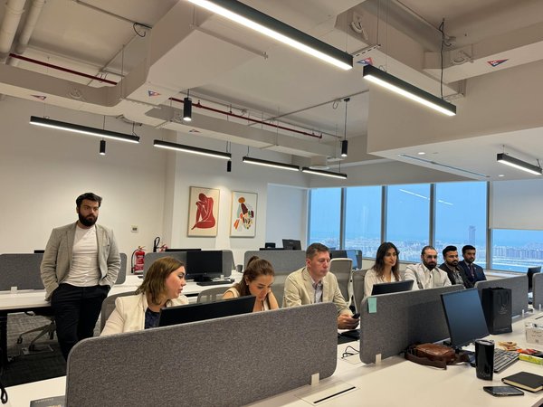 Title: How Can UK Businesses Navigate Legal Challenges Effectively?